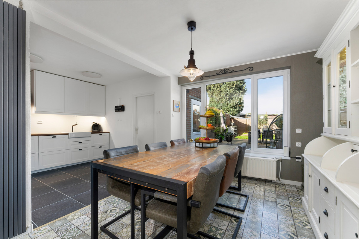 Hoekwoning te koop: Anemonenstraat 9, Geleen