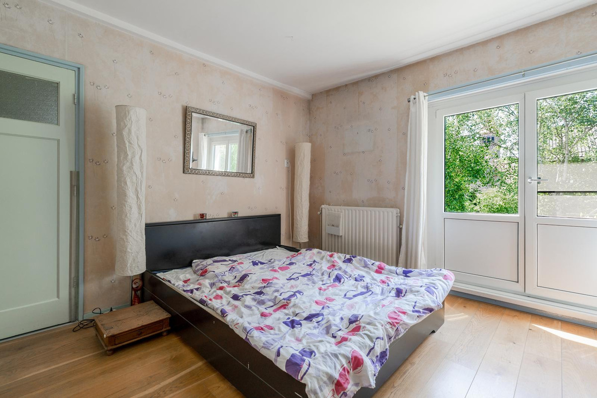 Tussenwoning te koop: Burgemeester van Tienenweg 23, Diemen