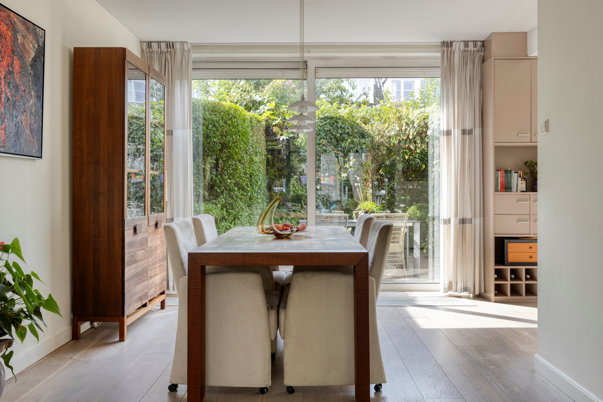 Tussenwoning te koop: Rozenlaan 4, Oegstgeest