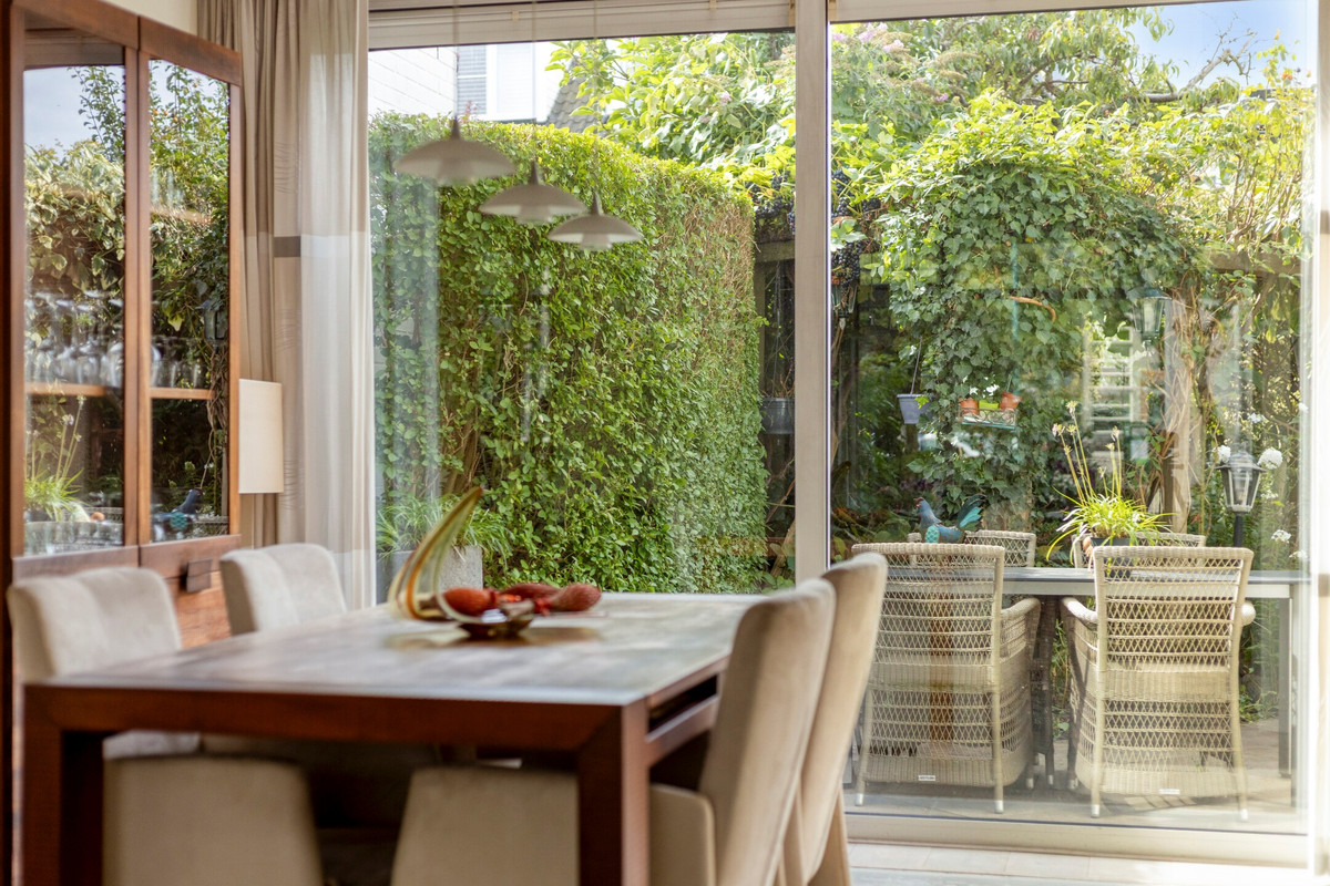 Tussenwoning te koop: Rozenlaan 4, Oegstgeest