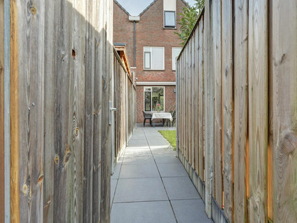 Kerkstraat 27