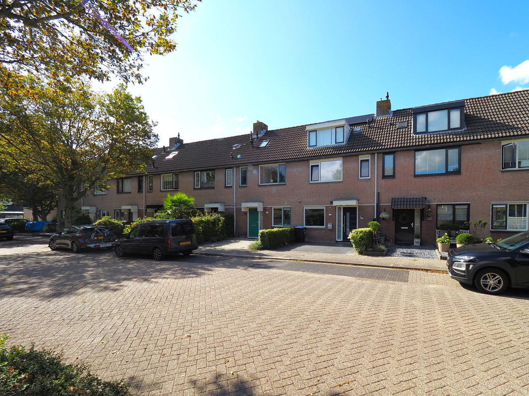 Tussenwoning te koop: Haagbeukhof 191, Papendrecht