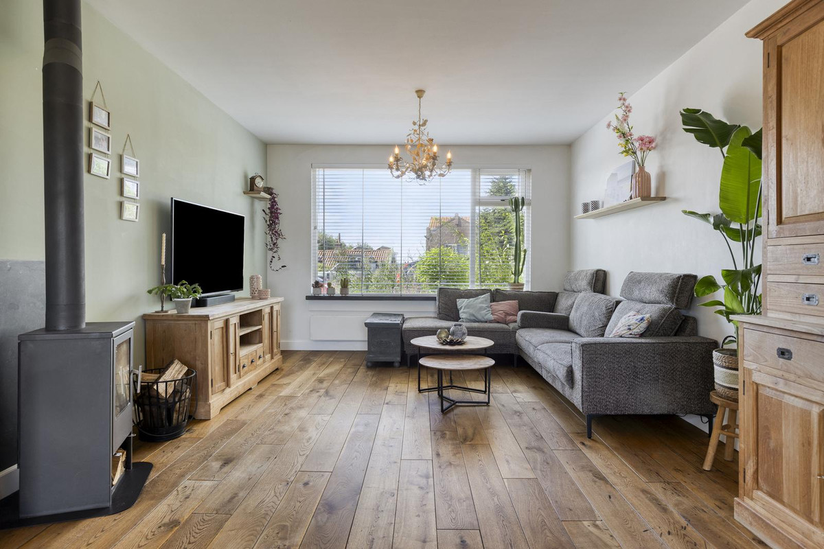 Tussenwoning te koop: Noordeinde 73, Waddinxveen