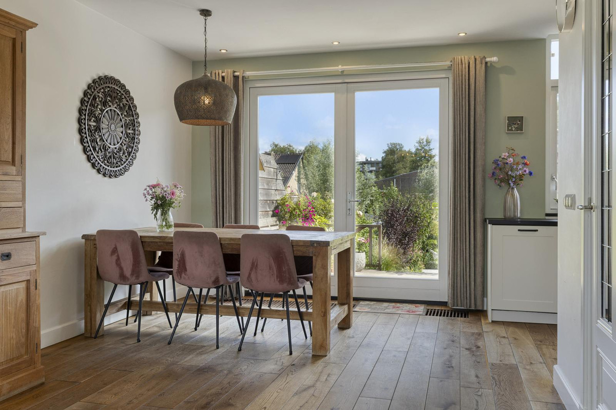 Tussenwoning te koop: Noordeinde 73, Waddinxveen
