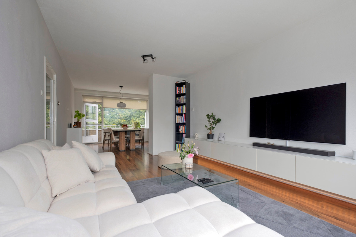 Appartement te koop: Vondellaan 232, Groningen
