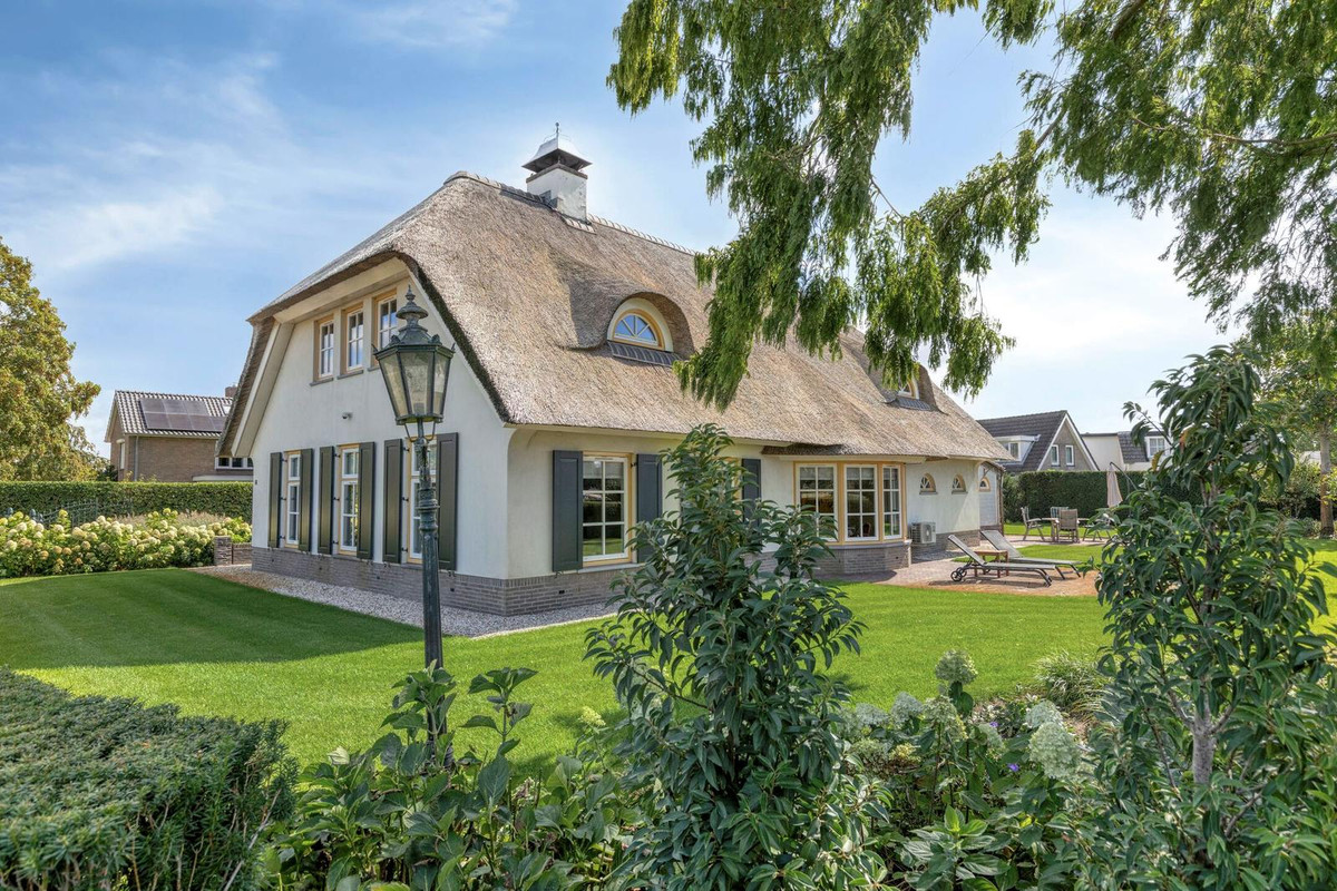 Vrijstaande woning te koop: Kerkstraat 2, Andelst
