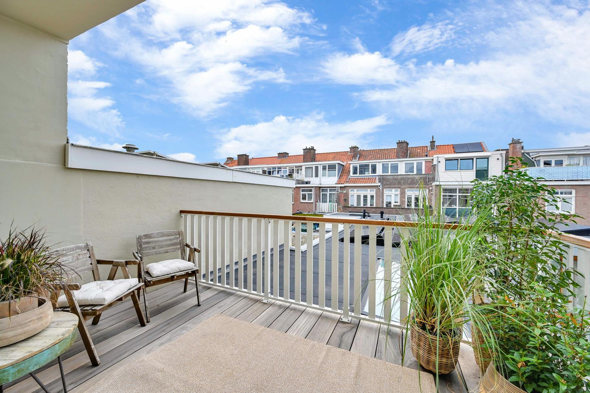 Appartement te koop: Nieuwe Laantjes 111, 'S-Gravenhage