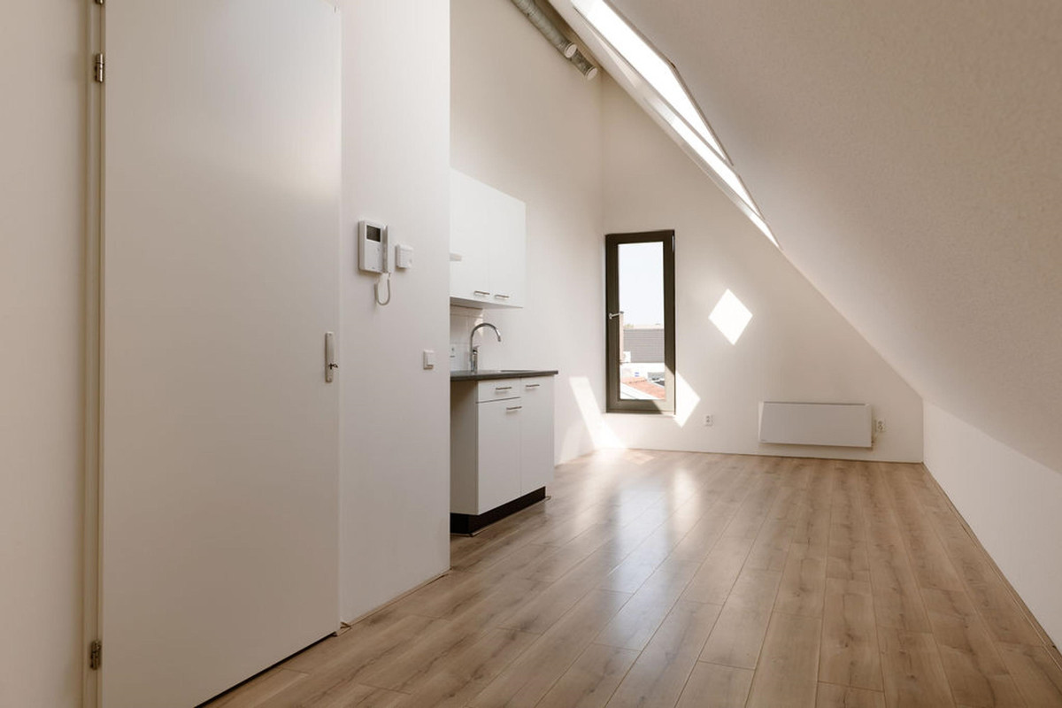 Studio te koop: Maandereind 35F, Ede