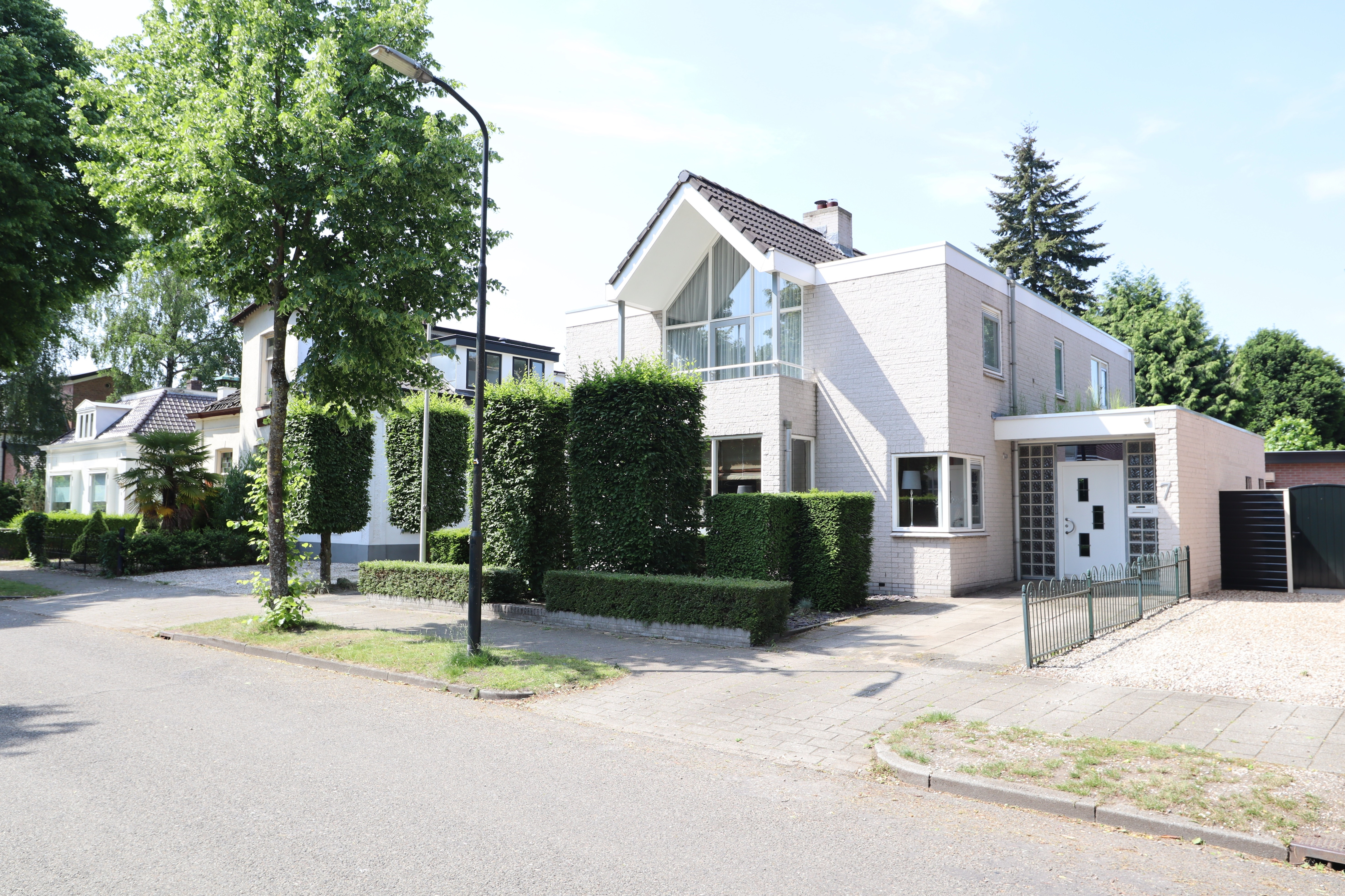 Foto van Jhr. Mr. G.W. Molleruslaan 7, Apeldoorn