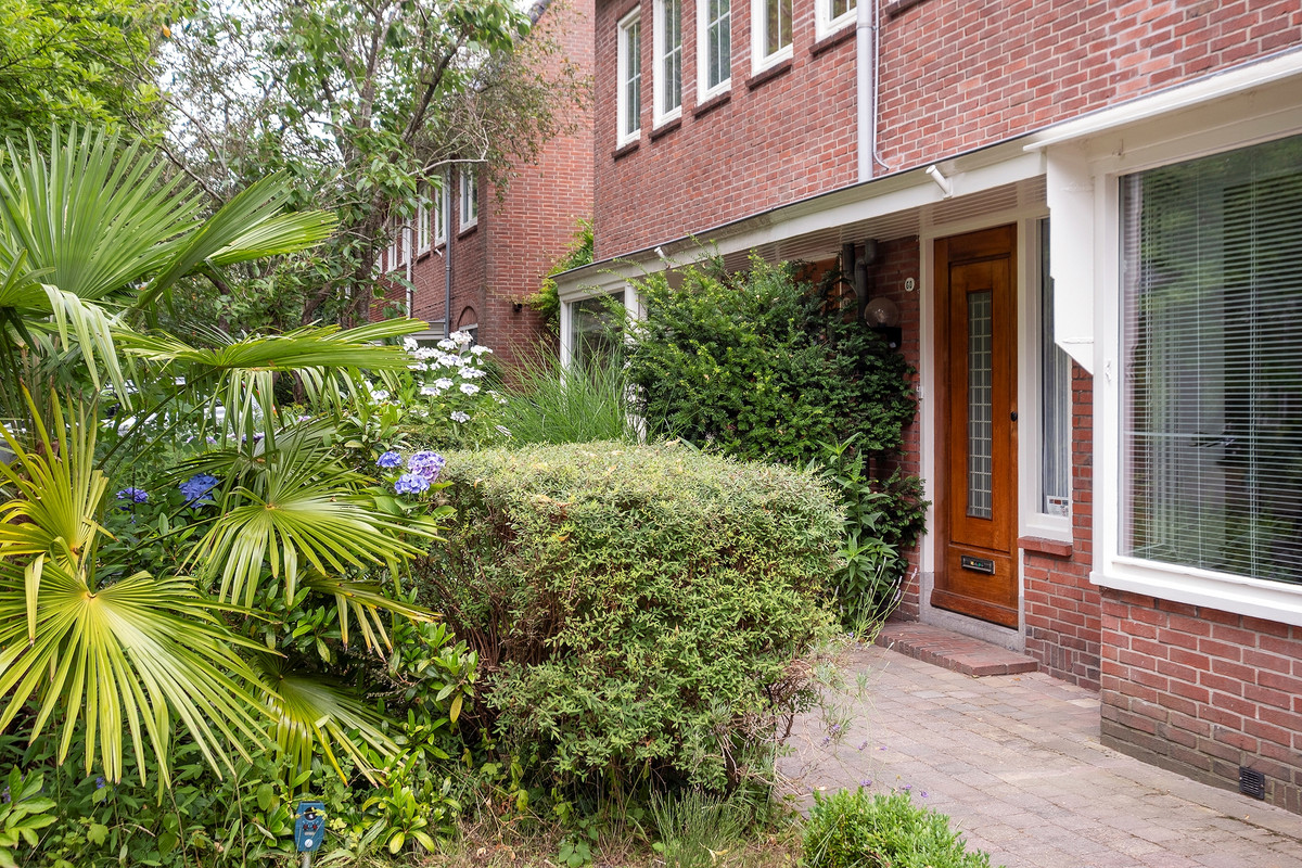 Tussenwoning te koop: Troelstralaan 60, Groningen