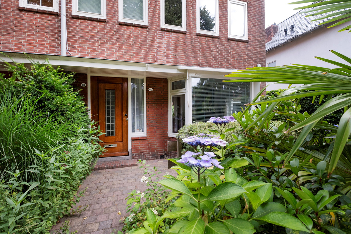 Tussenwoning te koop: Troelstralaan 60, Groningen