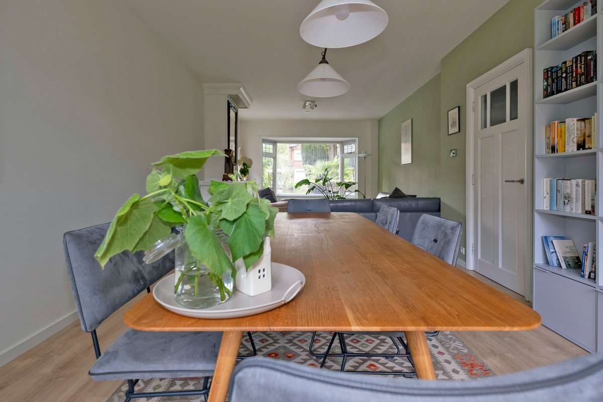 Tussenwoning te koop: Troelstralaan 60, Groningen