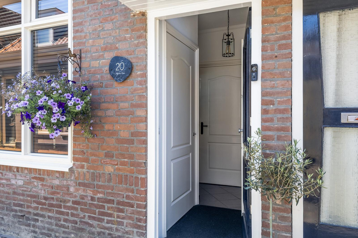 Tussenwoning te koop: Scheffersplein 20, Harlingen