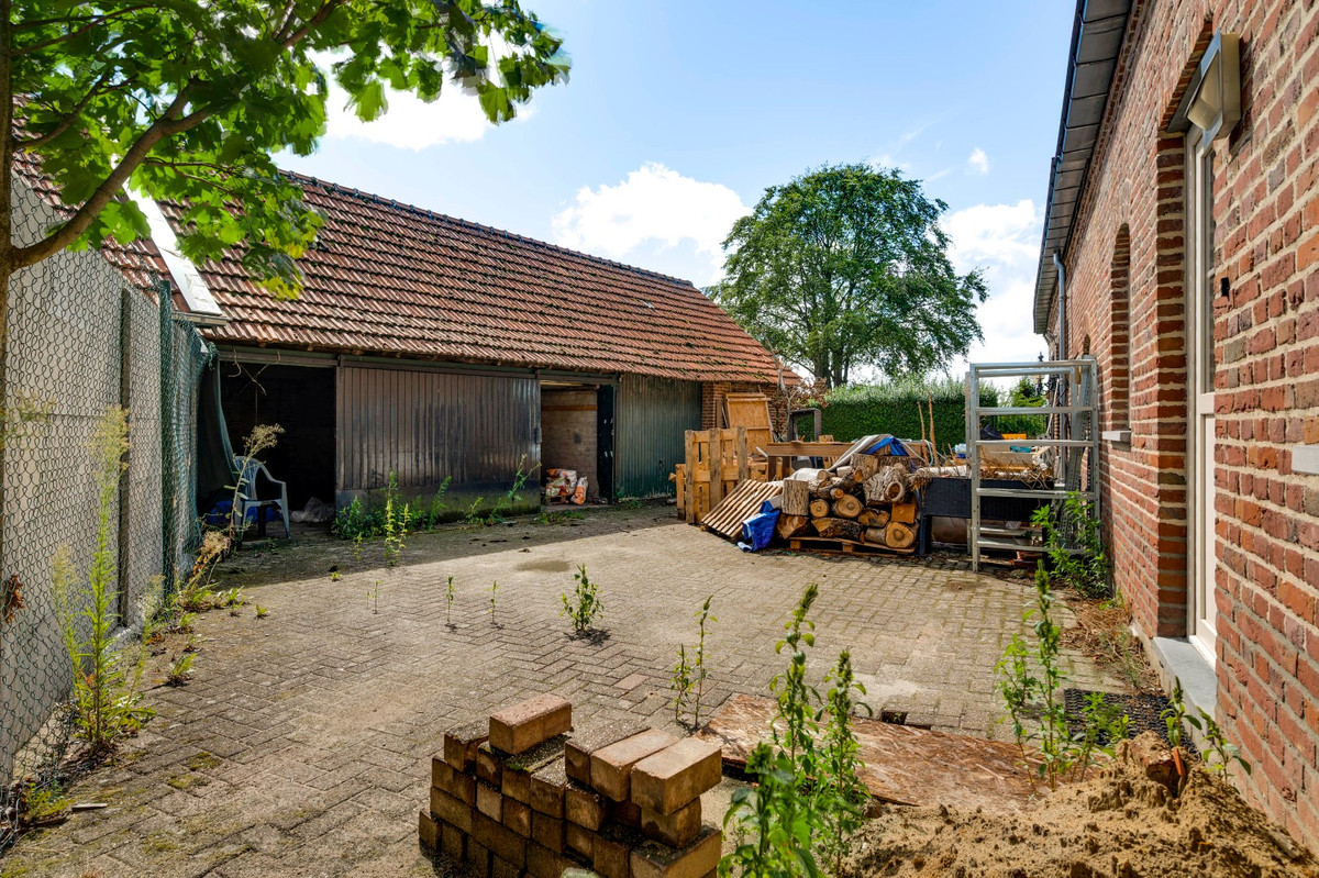 Tussenwoning te koop: Wisbroek 2A, Stramproy