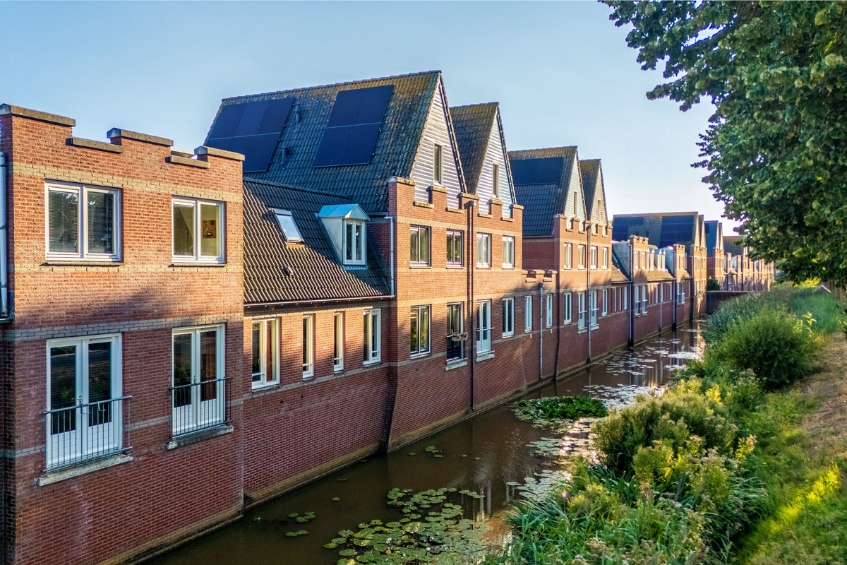 Tussenwoning te koop: Het Kasteel 270, Apeldoorn