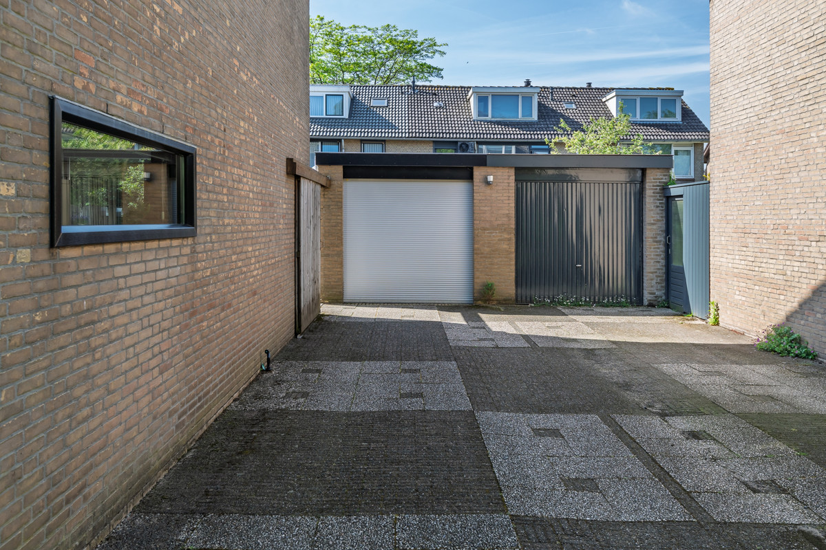 Twee-onder-één-kap te koop: Aalsburg 2915, Wijchen