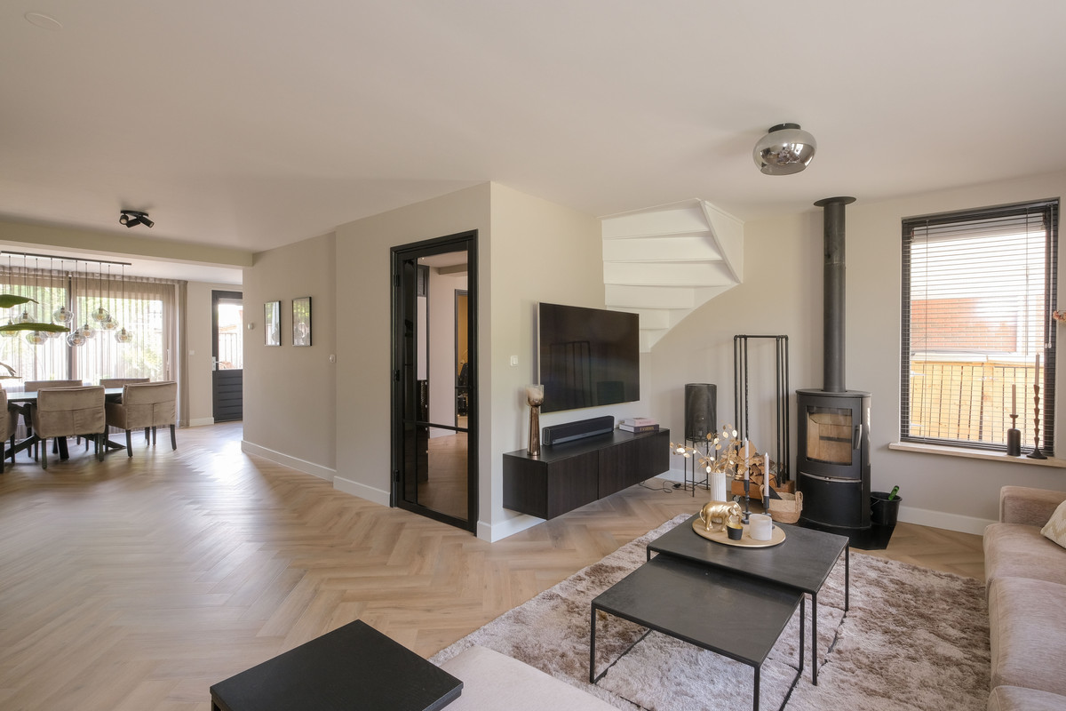 Tussenwoning te koop: De Havik 89, Almelo