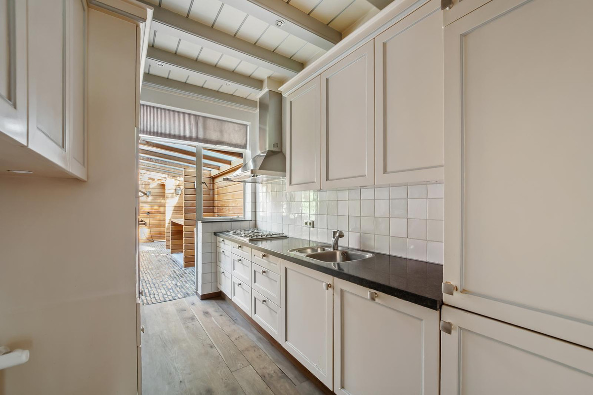 Tussenwoning te koop: Wassenaarseweg 196, 'S-Gravenhage