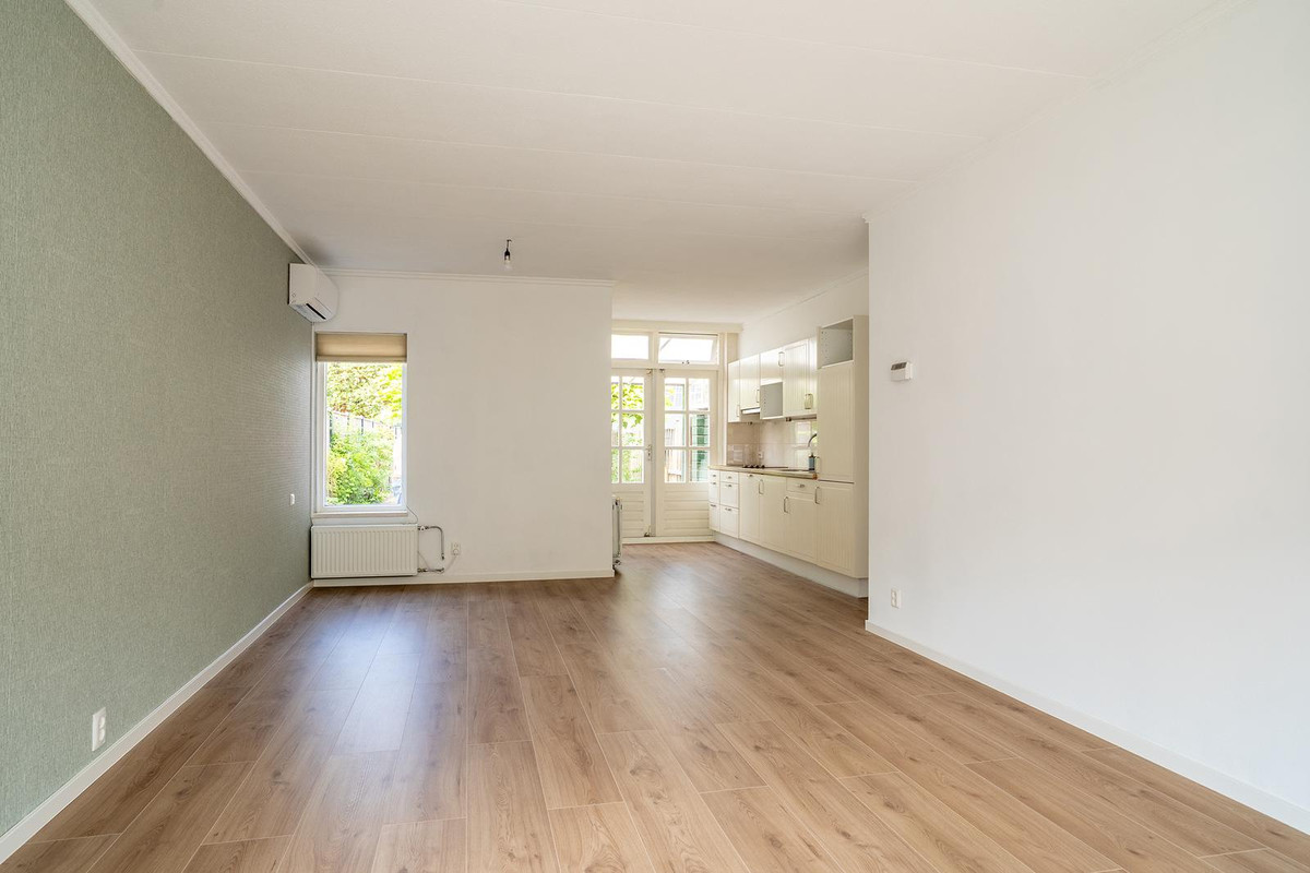 Twee-onder-één-kap te koop: Elferinksweg 50, Enschede