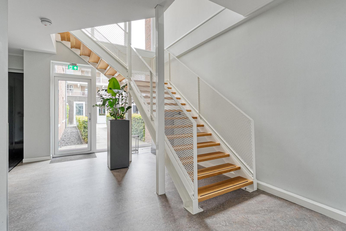 Appartement te koop: Van Goghlaan 1-21, Hoogeveen