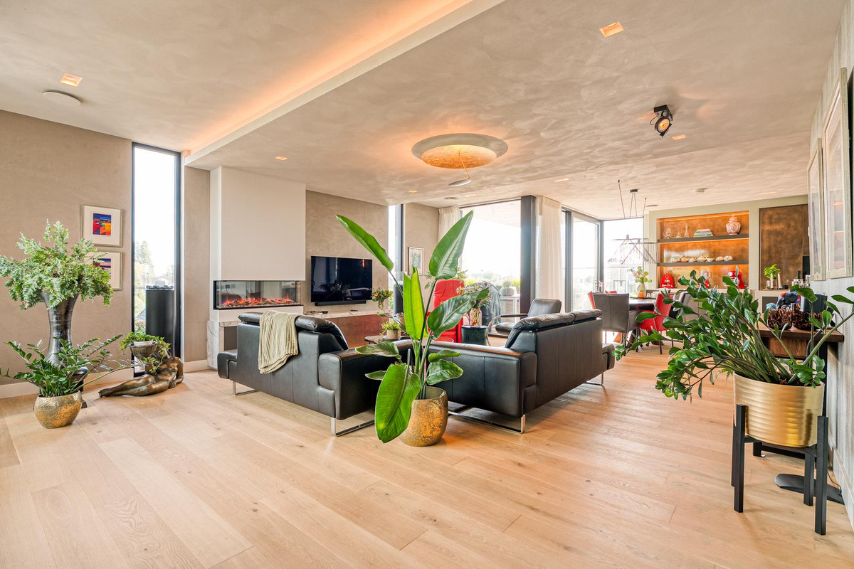 Appartement te koop: Van Goghlaan 1-21, Hoogeveen