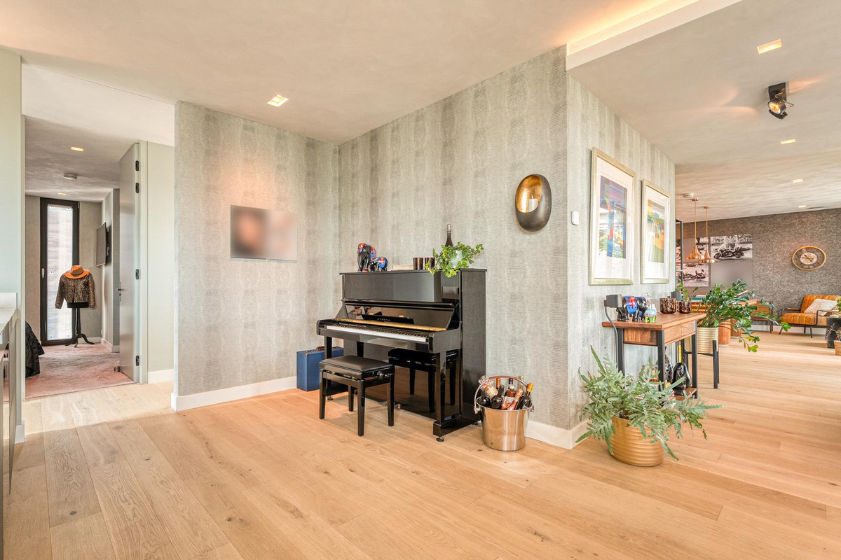 Appartement te koop: Van Goghlaan 1-21, Hoogeveen