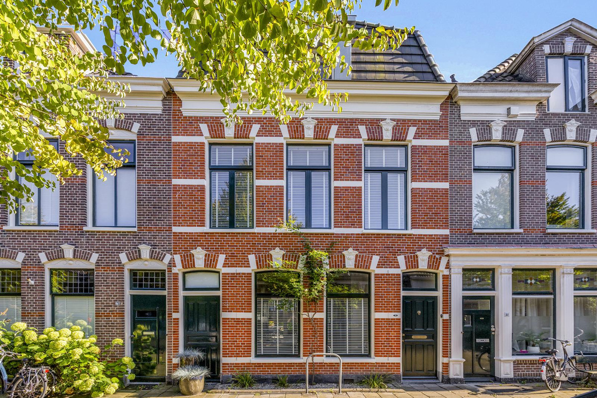 Tussenwoning te koop: Leeuwarderstraat 30, Groningen