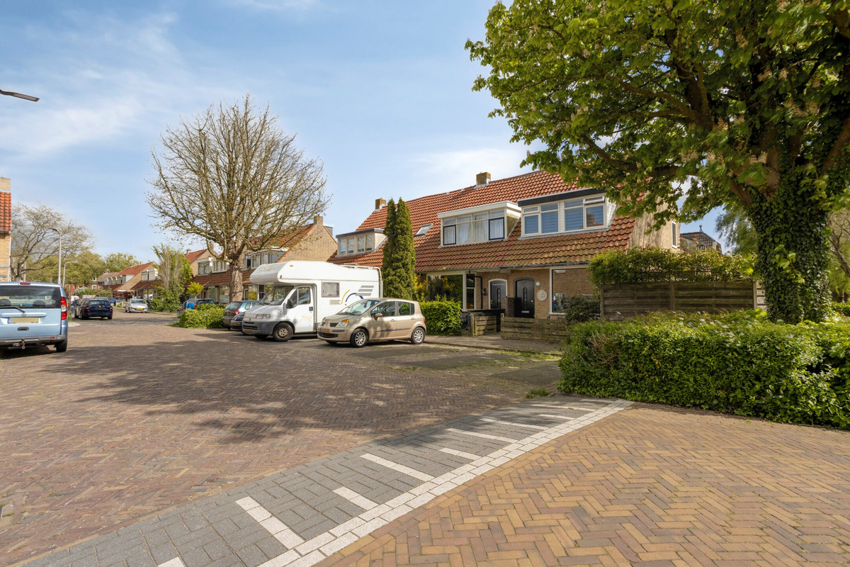 Hoekwoning te koop: Delistraat 38, Leeuwarden