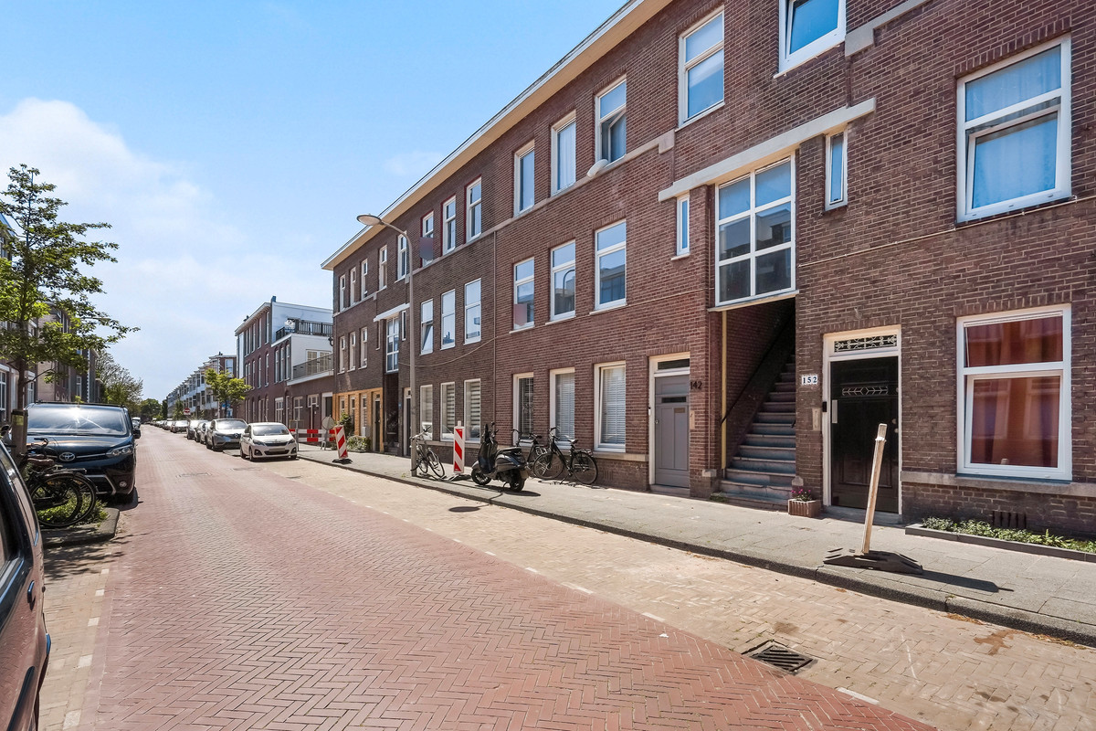 Appartement te koop: Meidoornstraat 144, 'S-Gravenhage