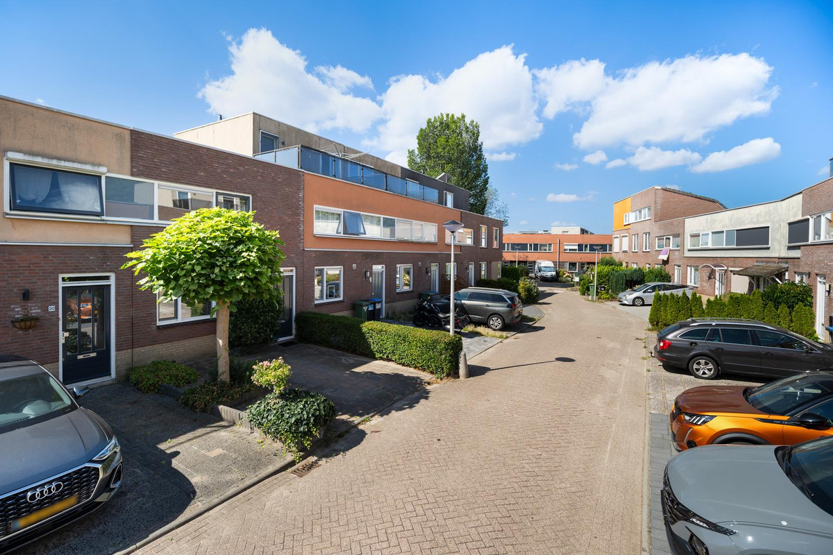 Tussenwoning te koop: Ravelstraat 18, Gouda