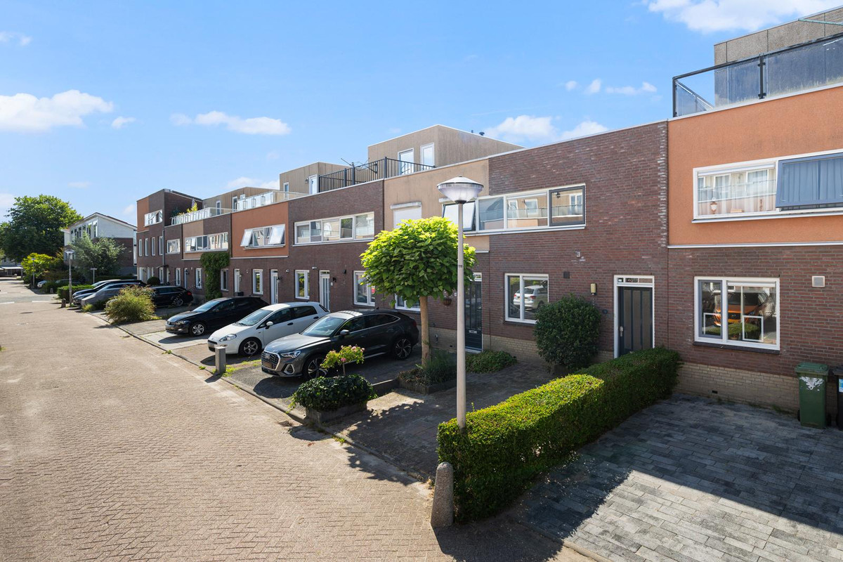 Tussenwoning te koop: Ravelstraat 18, Gouda