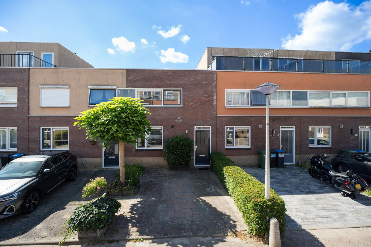 Tussenwoning te koop: Ravelstraat 18, Gouda
