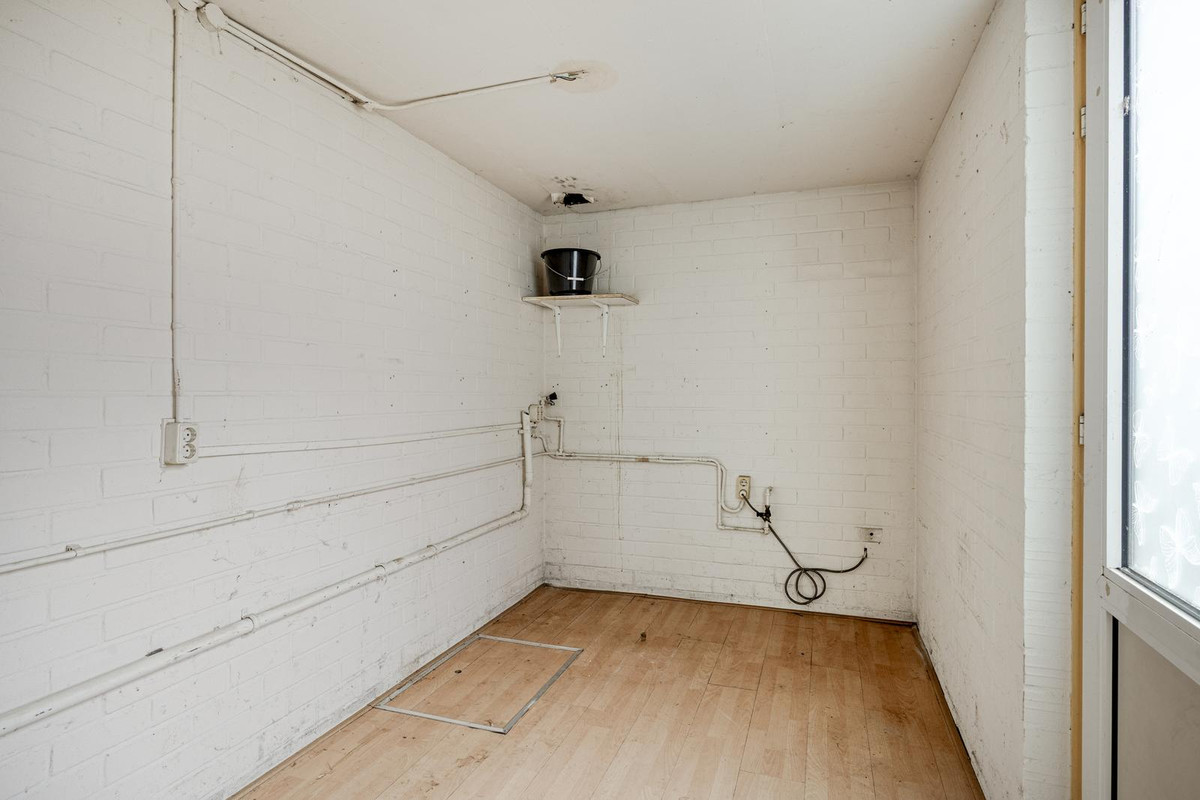 Tussenwoning te koop: Harm van der Laanweg 10, Nieuwe Pekela