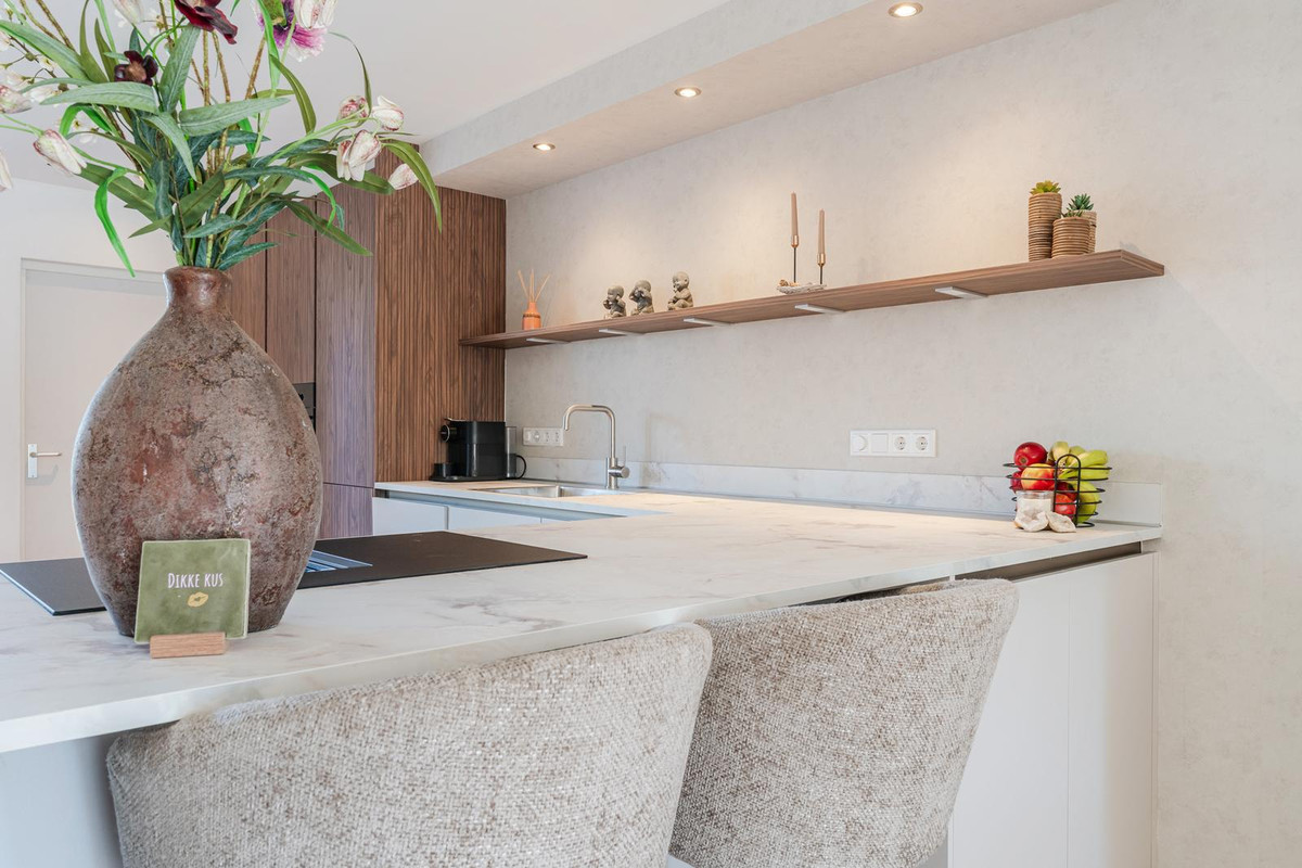 Tussenwoning te koop: De Wezeboom 18, Hoogeveen
