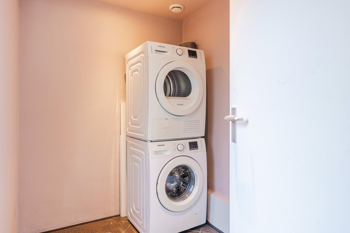 Tussenwoning te koop: De Wezeboom 18, Hoogeveen