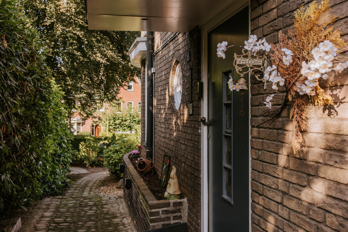Twee-onder-één-kap te koop: Wilhelminalaan 88, Roermond