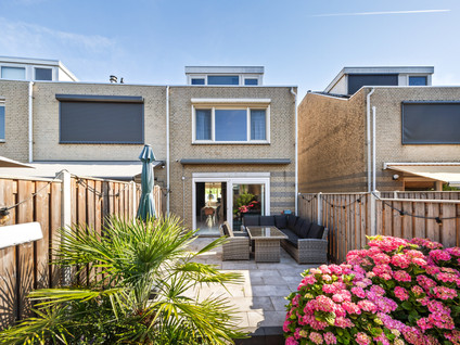 Reina Prinsen Geerligssingel 55