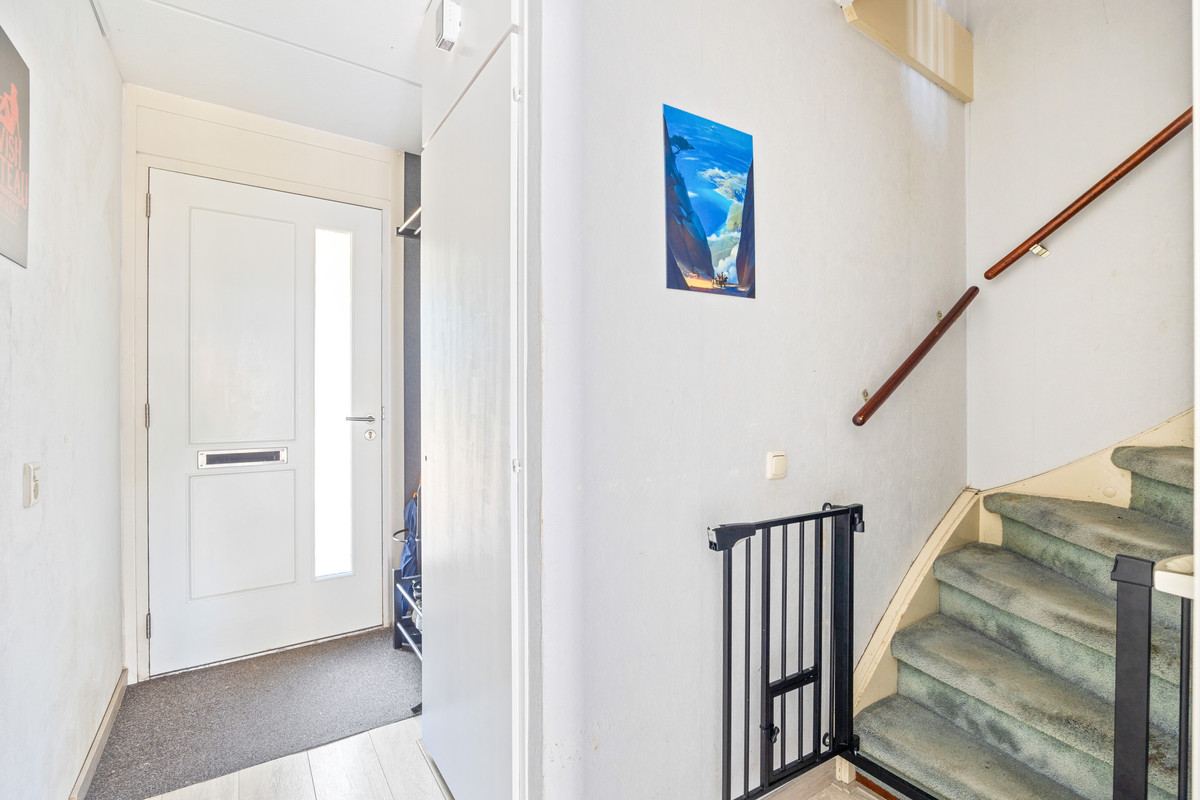 Hoekwoning te koop: Reina Prinsen Geerligssingel 55, Pijnacker