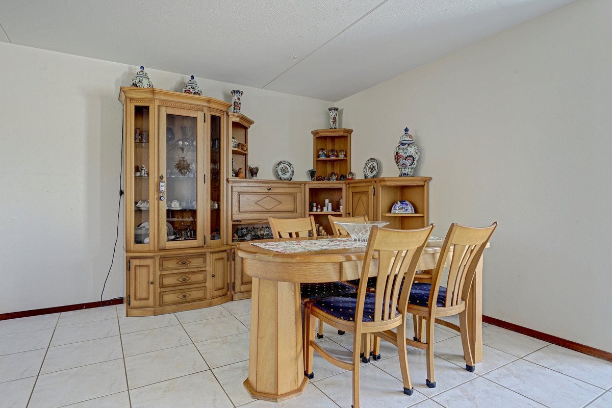 Tussenwoning te koop: Jan van Beershove 21, Nieuwegein