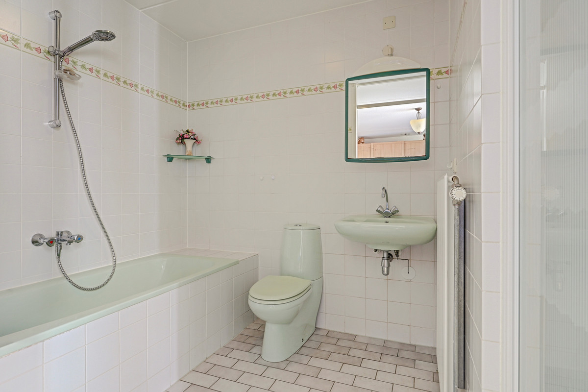 Tussenwoning te koop: Jan van Beershove 21, Nieuwegein
