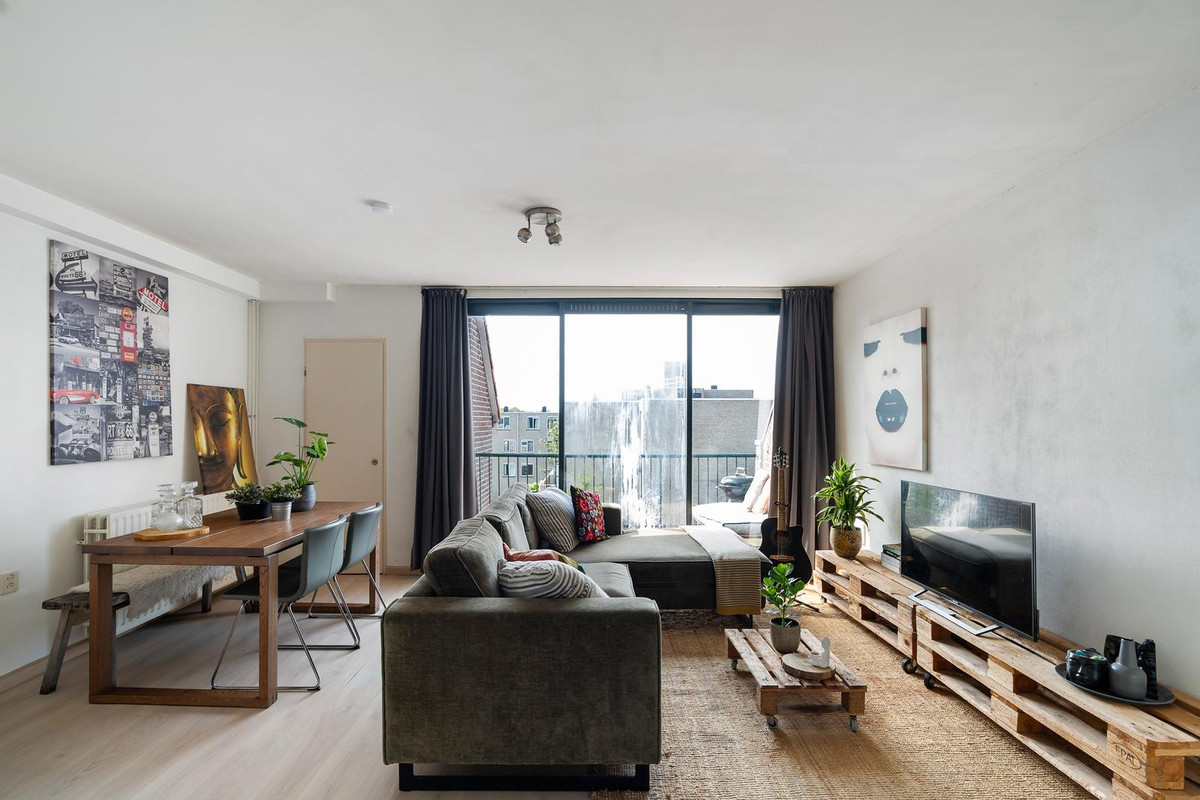 Studio te koop: Langegracht 163D, Leiden
