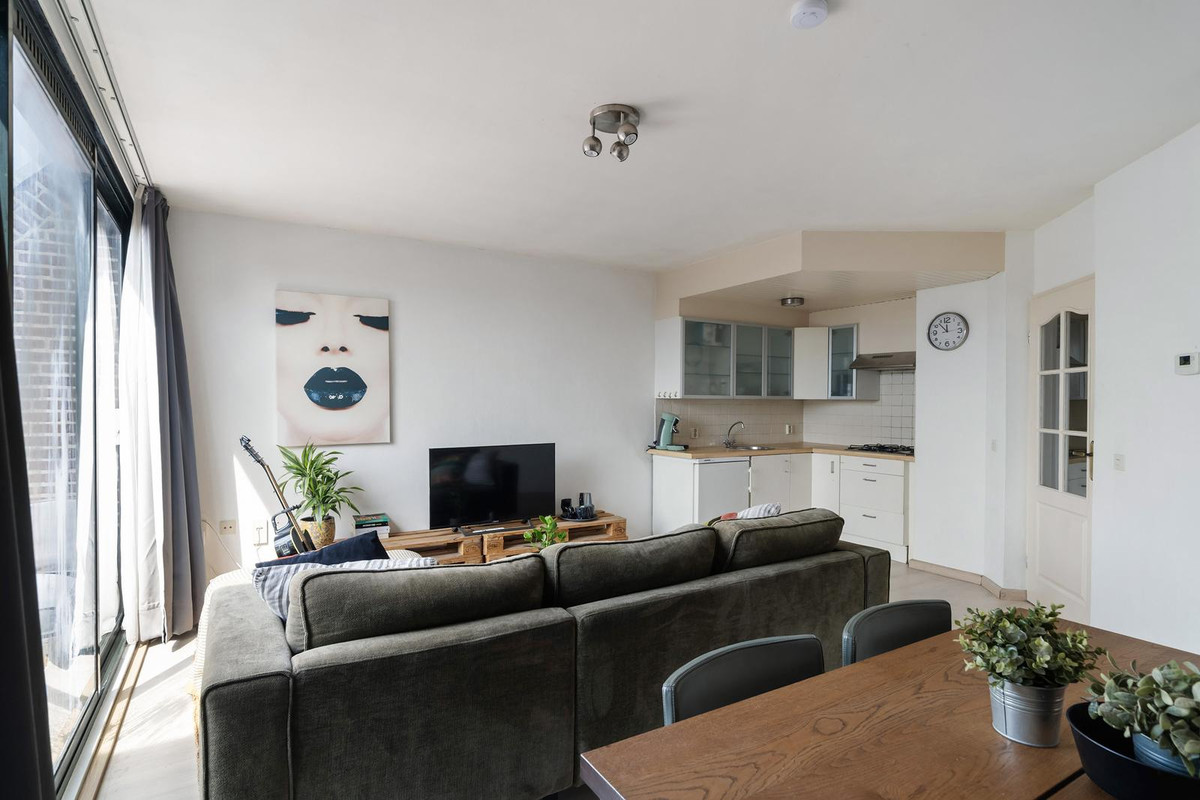 Studio te koop: Langegracht 163D, Leiden