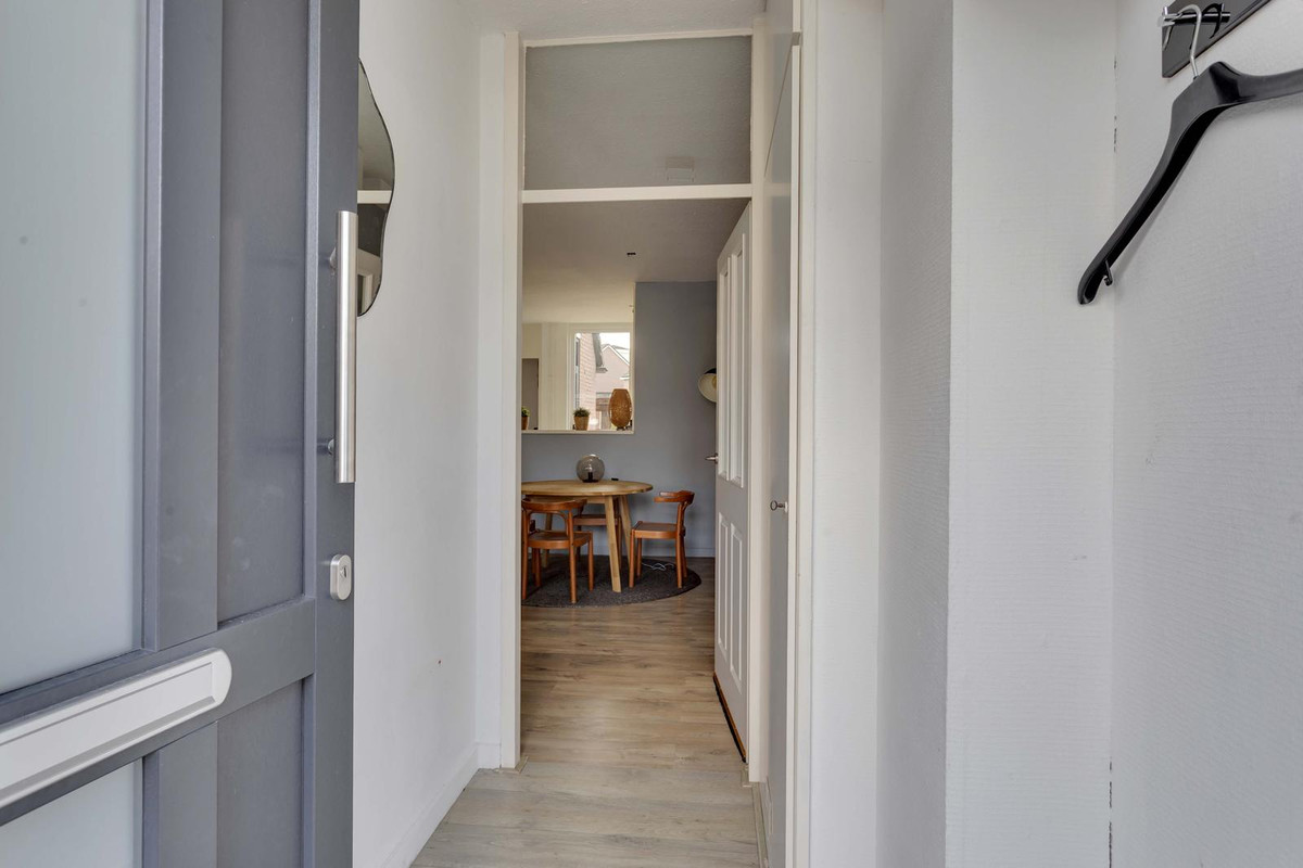 Tussenwoning te koop: Bekspringhoek 139, Enschede