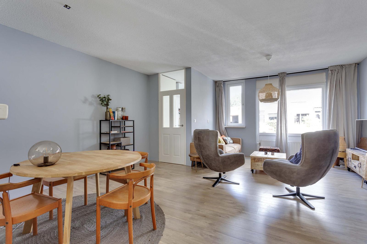 Tussenwoning te koop: Bekspringhoek 139, Enschede