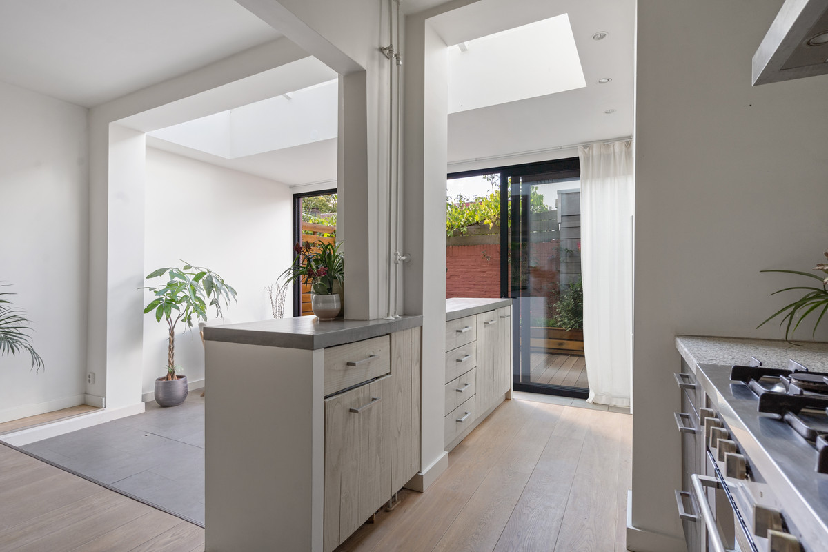 Tussenwoning te koop: Surinamestraat 123, Utrecht