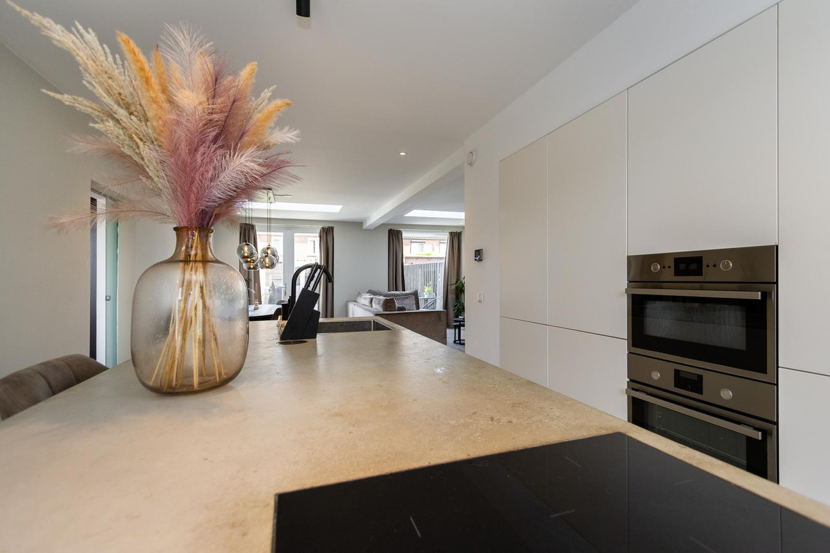 Tussenwoning te koop: Willem de Zwijgerstraat 79, Weert