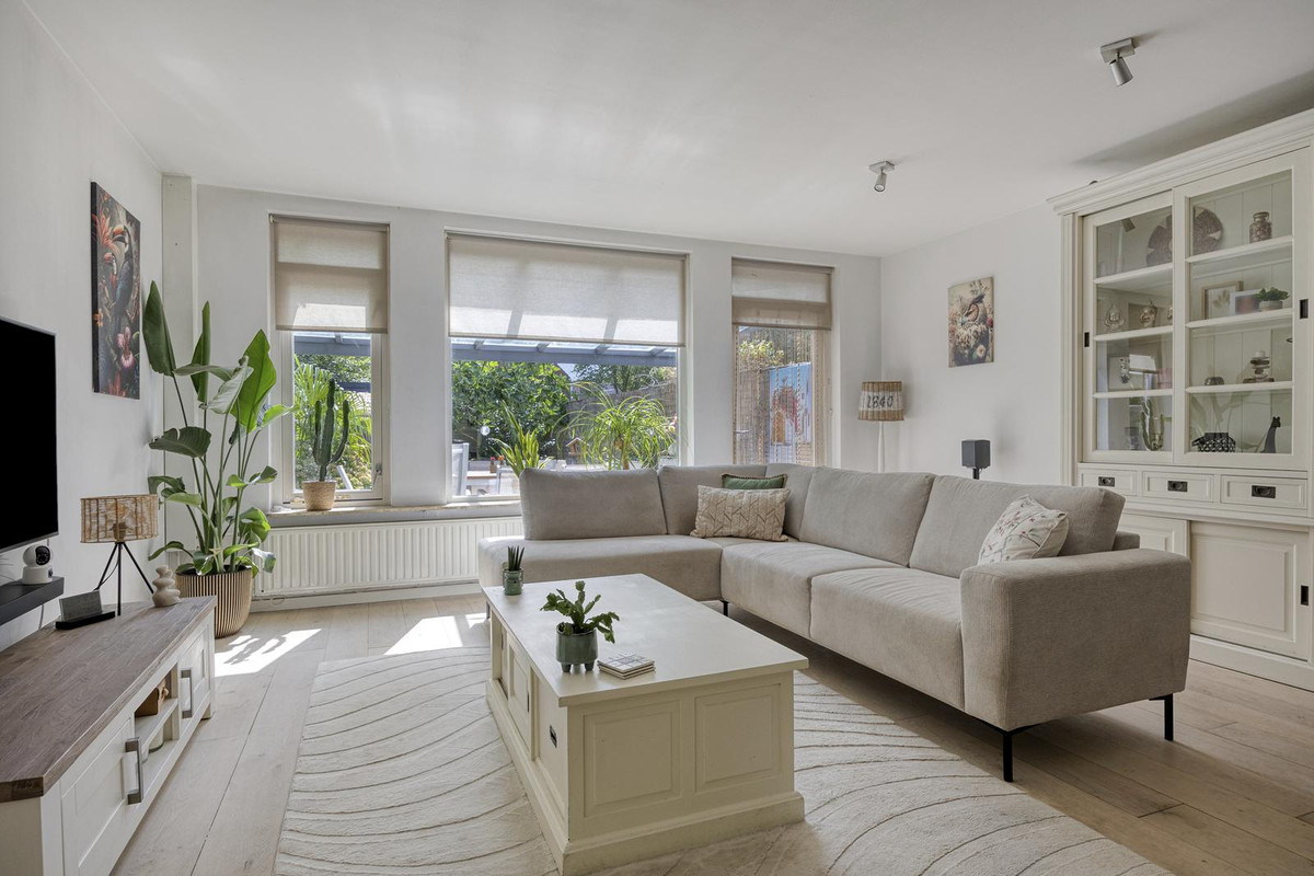 Hoekwoning te koop: De Schans 1, Tilburg