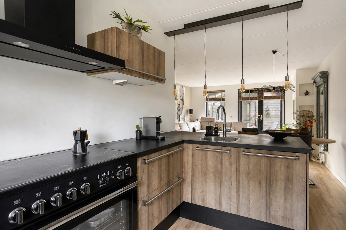 Tussenwoning te koop: Draaistok 74, Boskoop