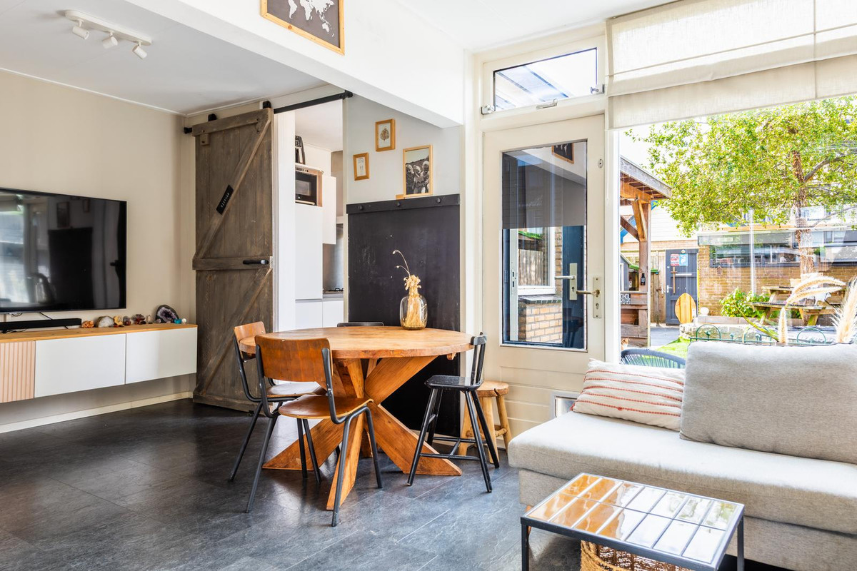 Tussenwoning te koop: Seringenstraat 12, Oud-Beijerland