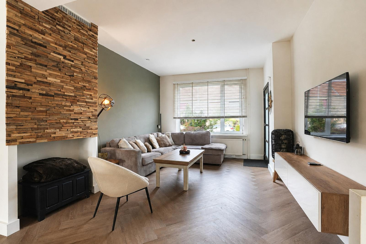 Tussenwoning te koop: Antoniusstraat 42, Geleen